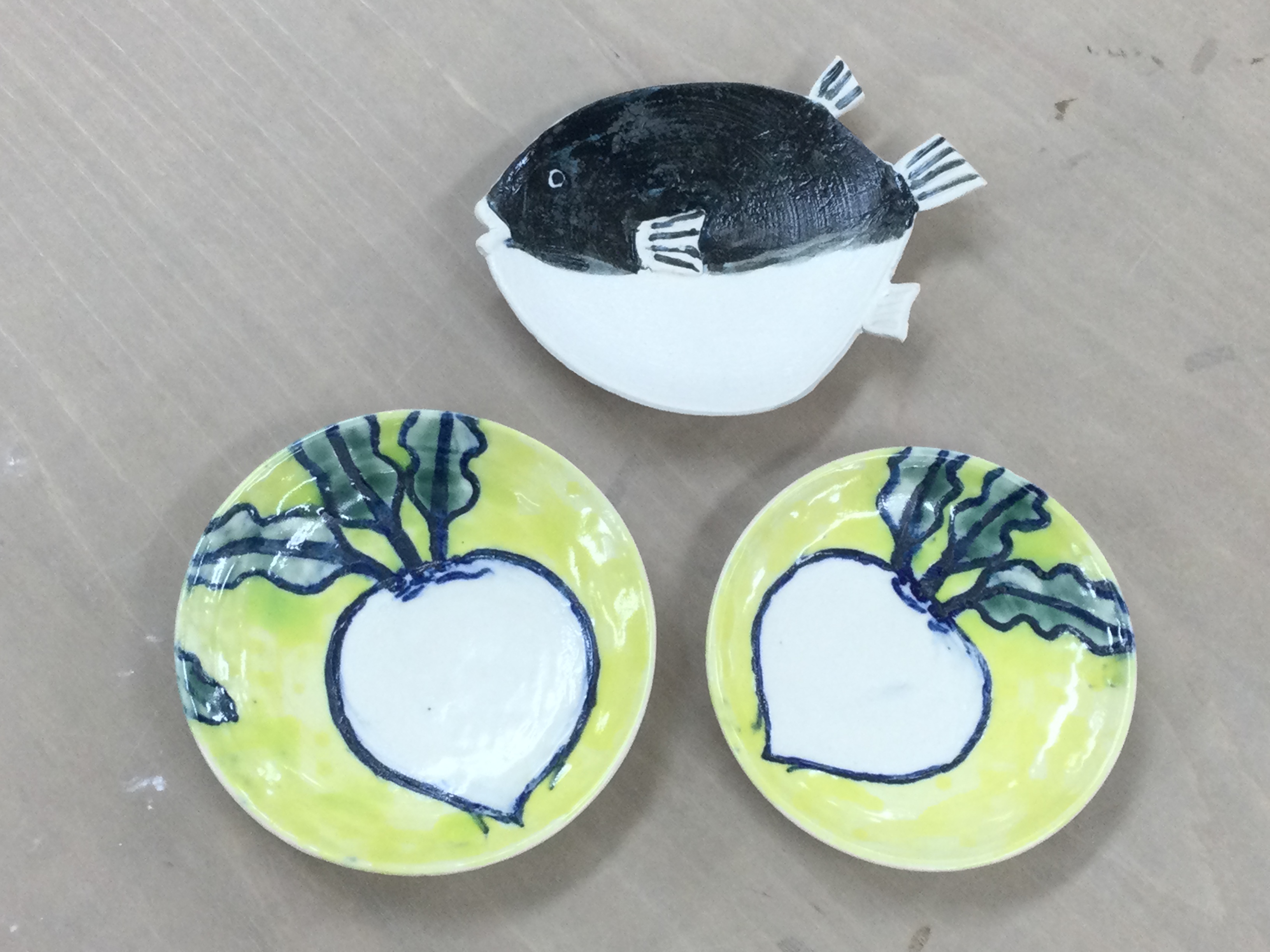 窯出しです(陶芸作品)